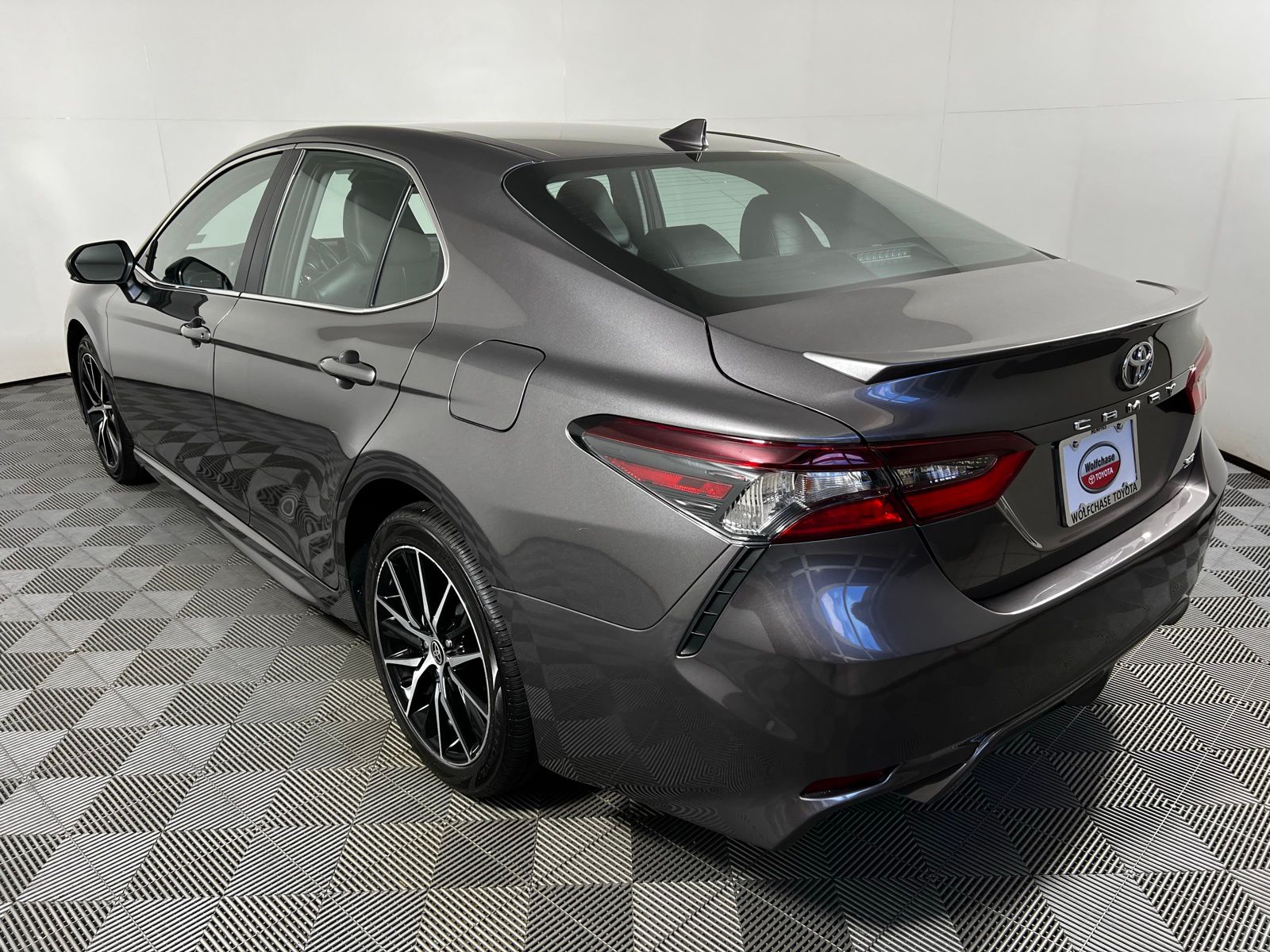 2023 Toyota Camry SE 7