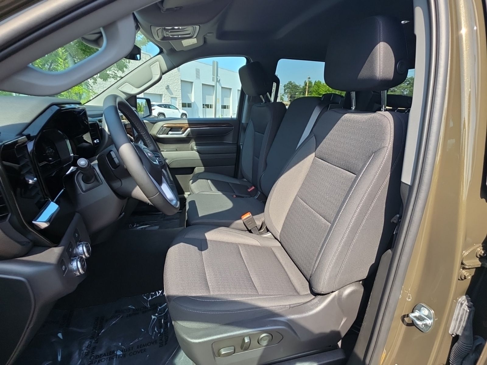 Used 2023 Brown GMC Elevation image 31