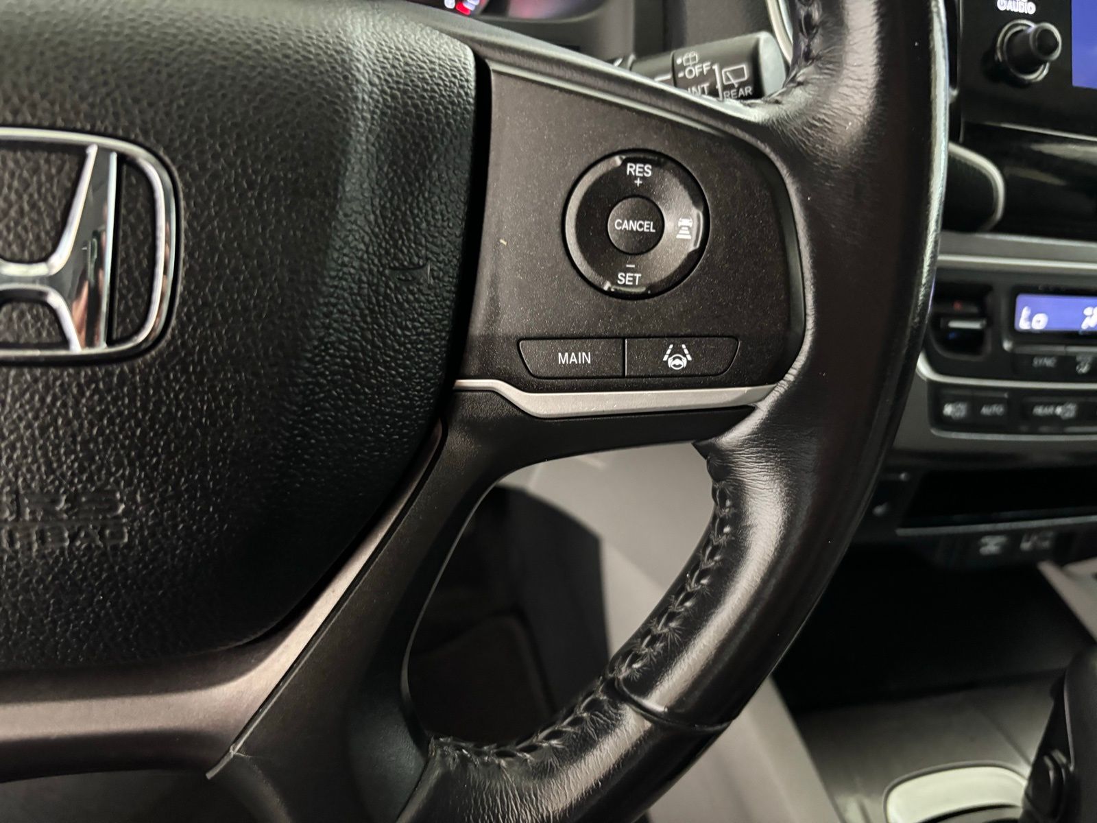 Used Car 2020 Honda Pilot  Ex-l For Sale Under $25,000 In Austin, Texas