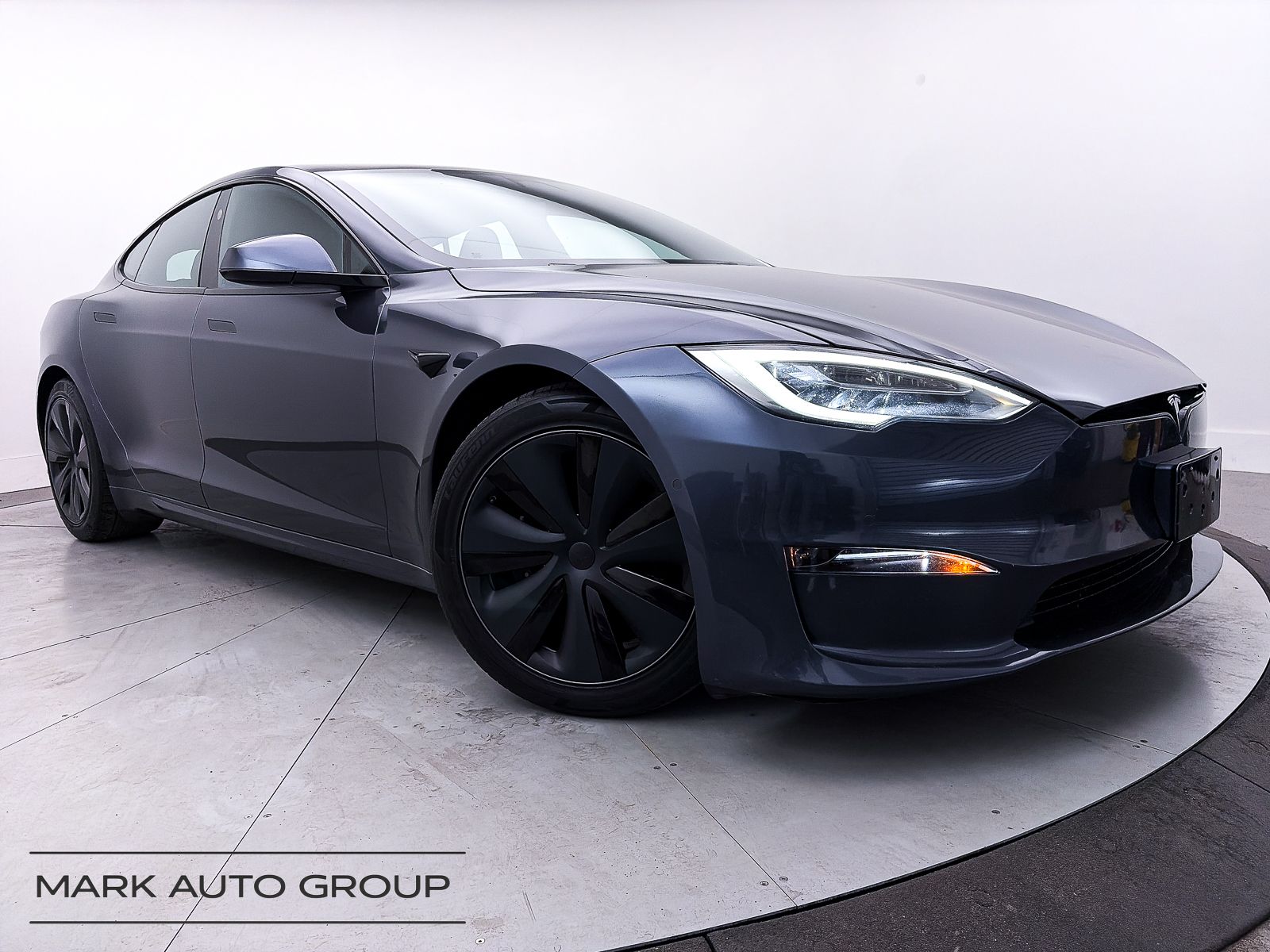 2022 Tesla Model S Base