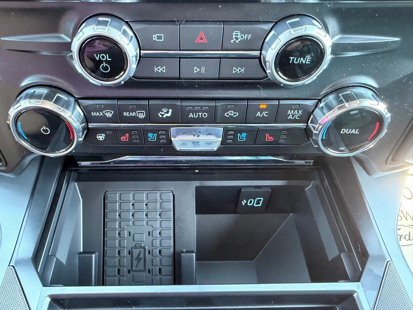 2026 Ford F-250SD image 21