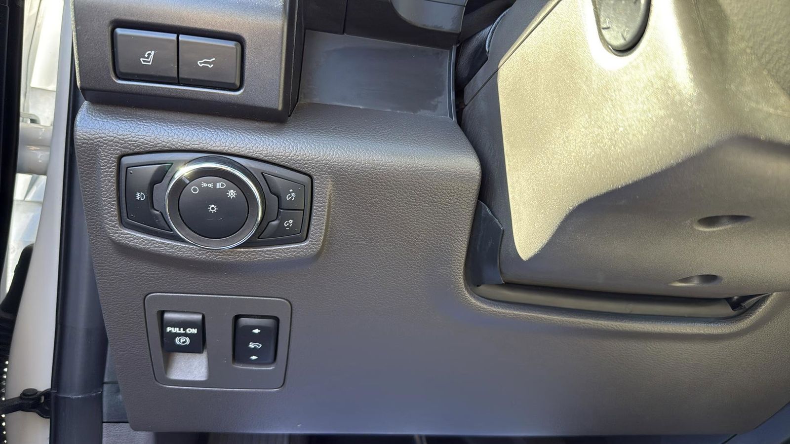 Used Car 2020 Ford Expedition Max  Limited For Sale Under $30,000 In Austin, Texas