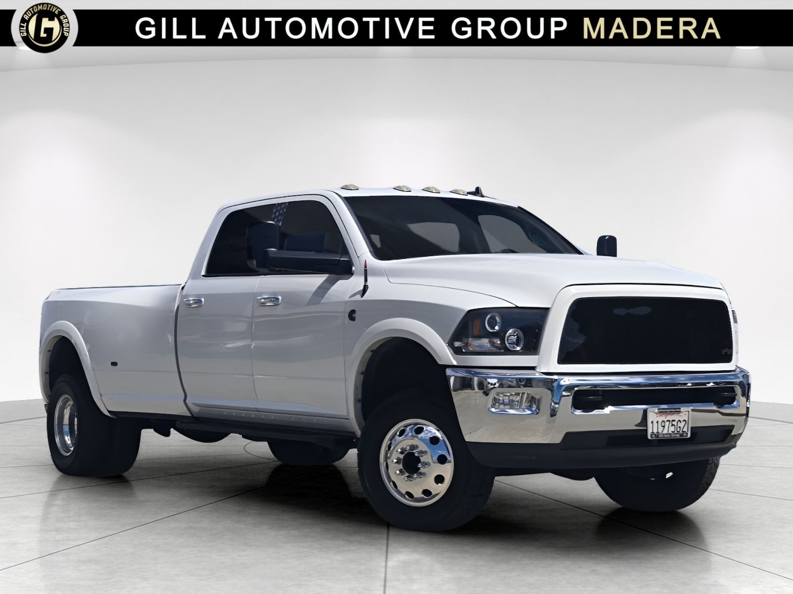 Bright White Clearcoat 2017 RAM 3500 Pickup Truck Four-Wheel Drive 6-Speed Automatic