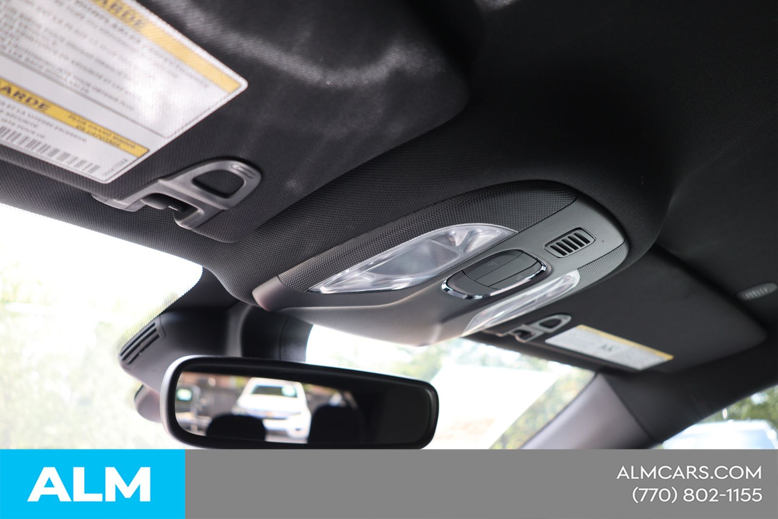 Used 2024  Jeep Sport image 46