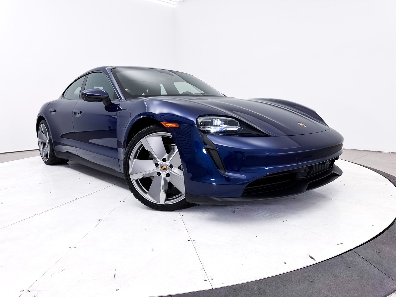 2022 Porsche Taycan Base