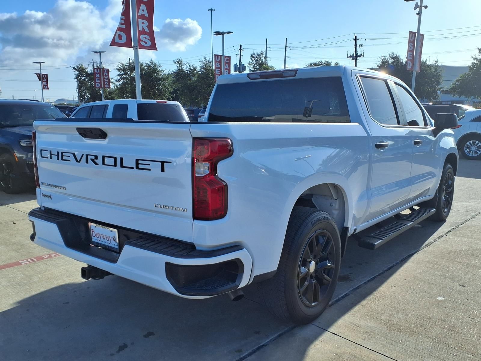 2023 Chevrolet Silverado 1500 Custom - 4