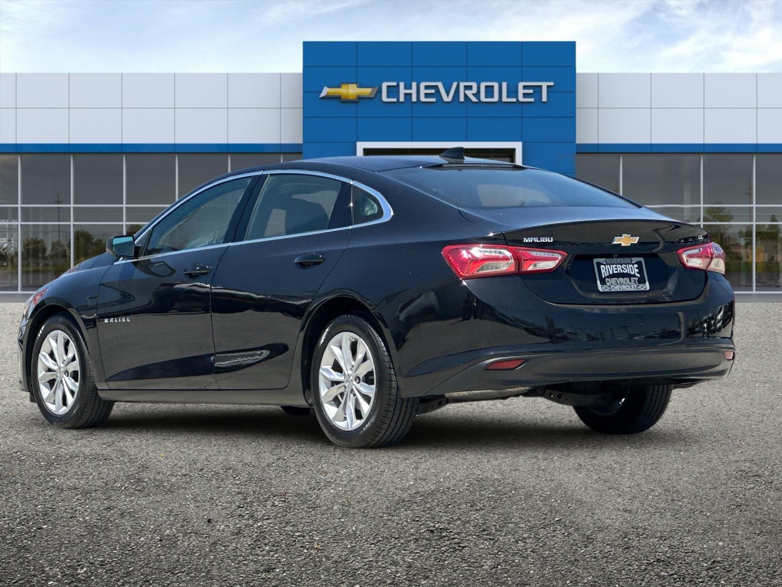 Used 2022 Black Chevrolet LT image 6