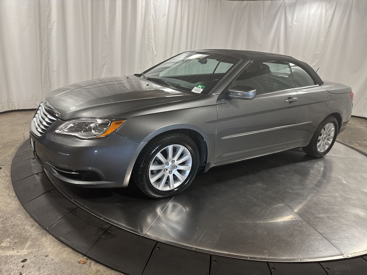 2013 Chrysler 200 Touring