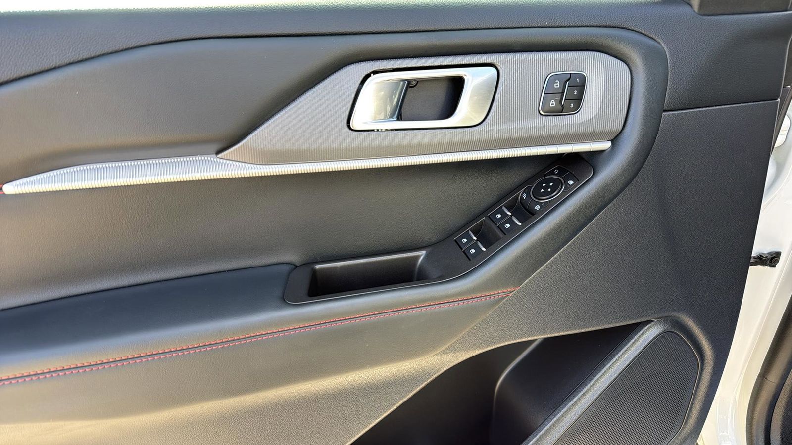 Used Car 2025 Ford Explorer  St-line For Sale Under $40,000 In Austin, Texas