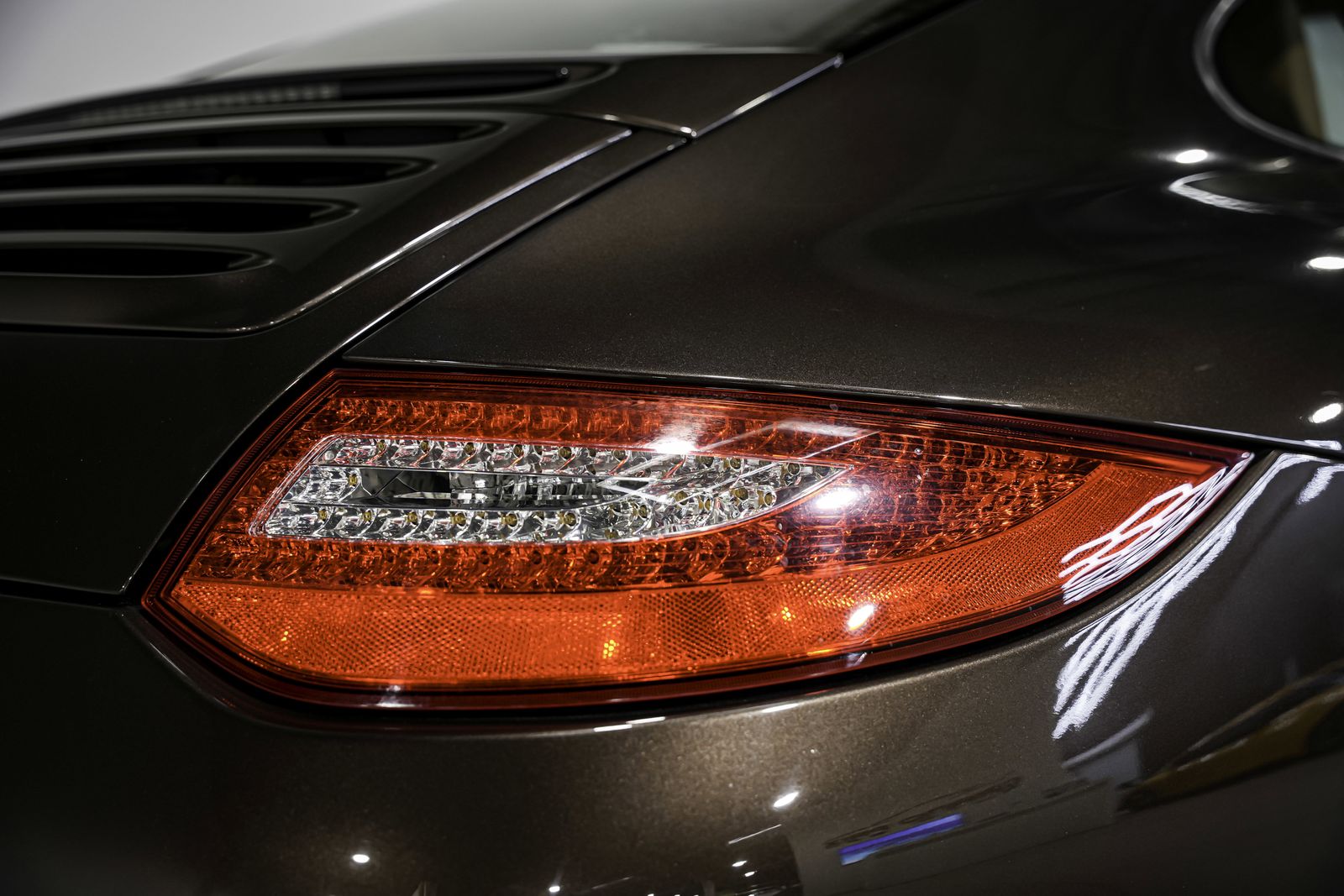 2010 Porsche 911 Carrera S — photo 35