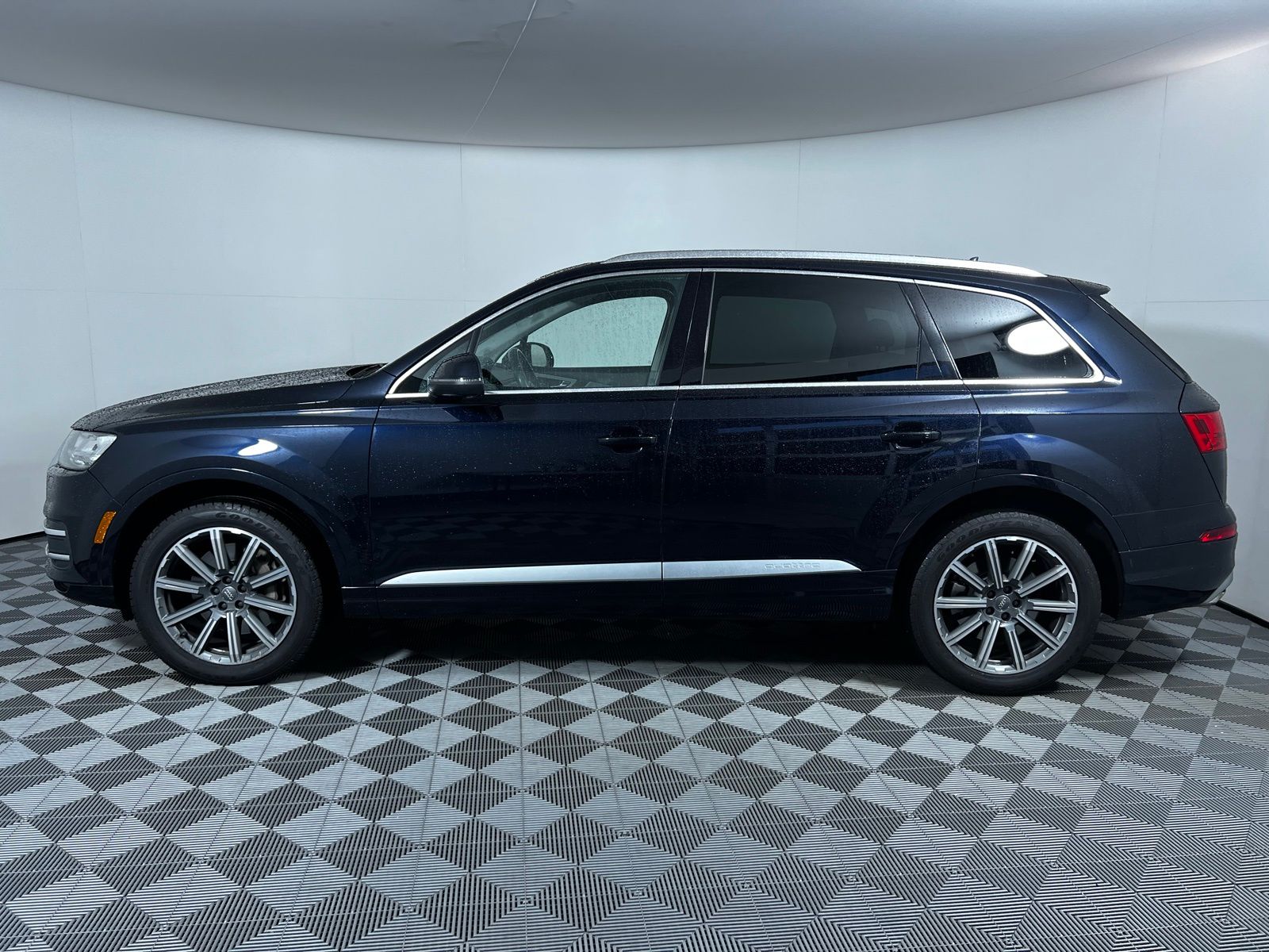 Thumbnail: 2018 Audi Q7 - 8
