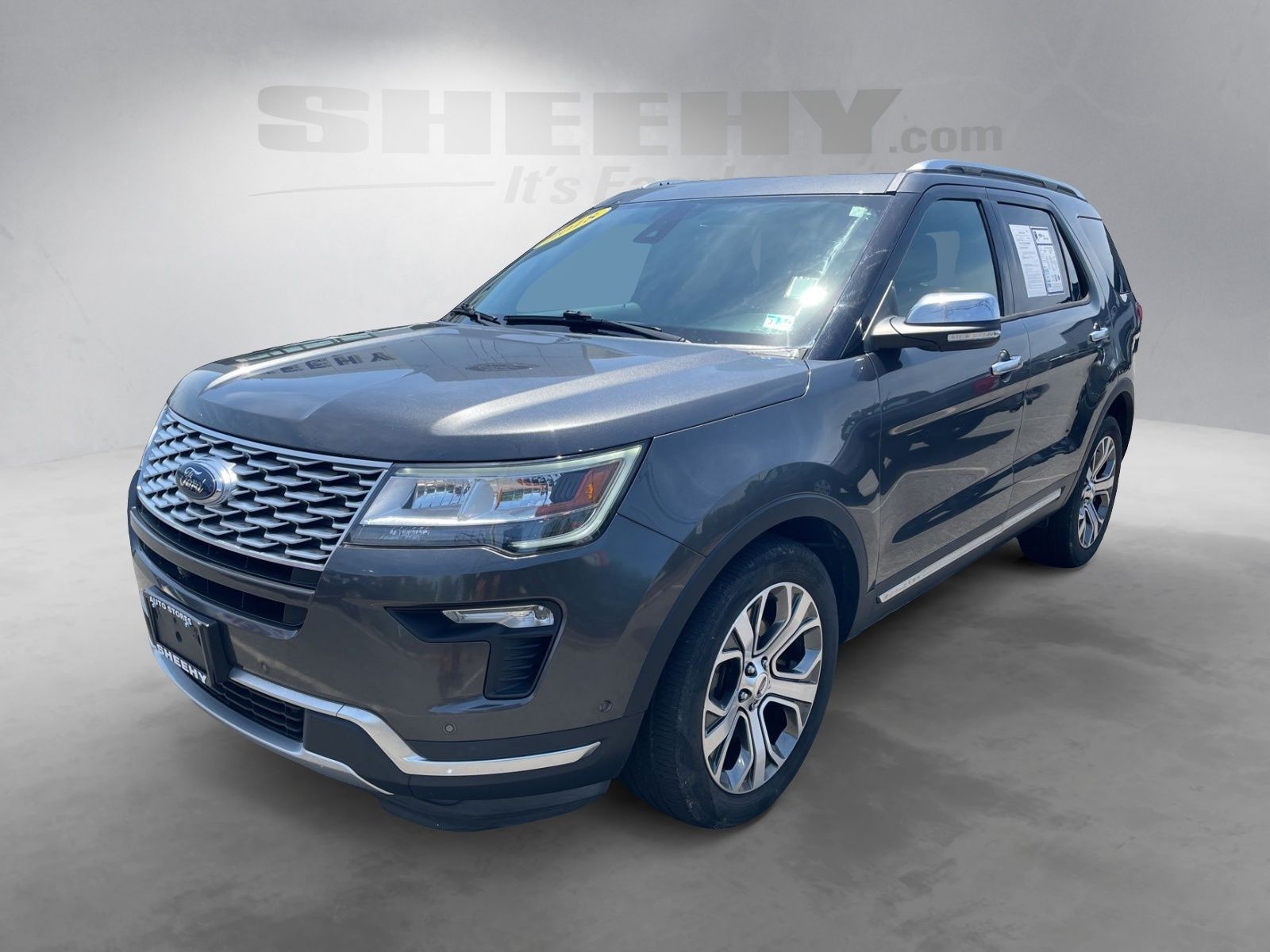 Certified Used 2018 Magnetic Ford Platinum image 8