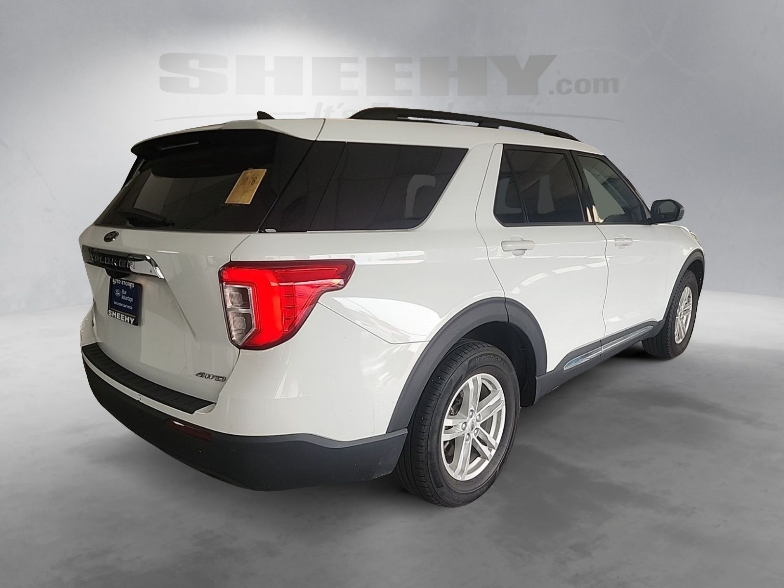 Certified Used 2022 Oxford White Ford XLT image 13