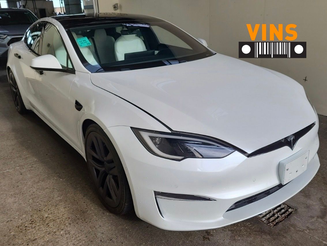 2022 Tesla Model S Standard's photo