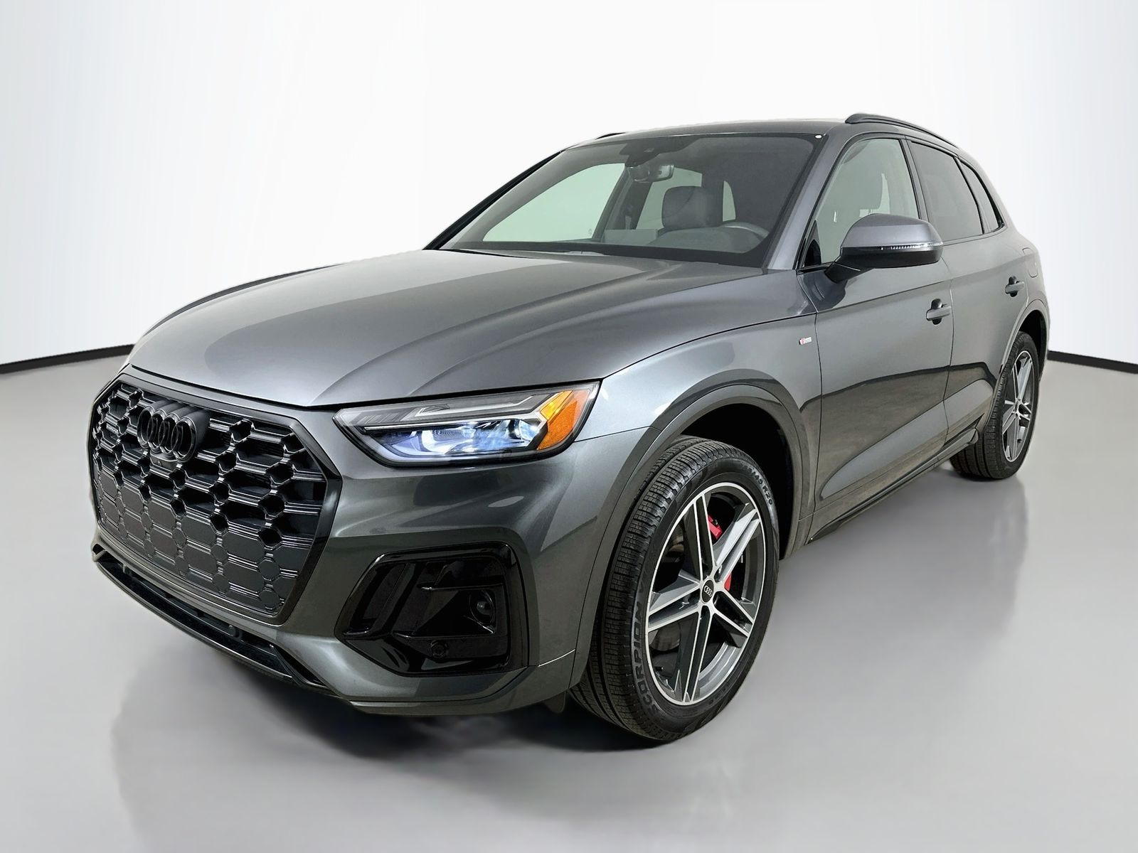 Daytona Gray Pearl 2025 Audi Q5 Hybrid Plug-in SUV / Crossover All-Wheel Drive 7-Speed Automatic