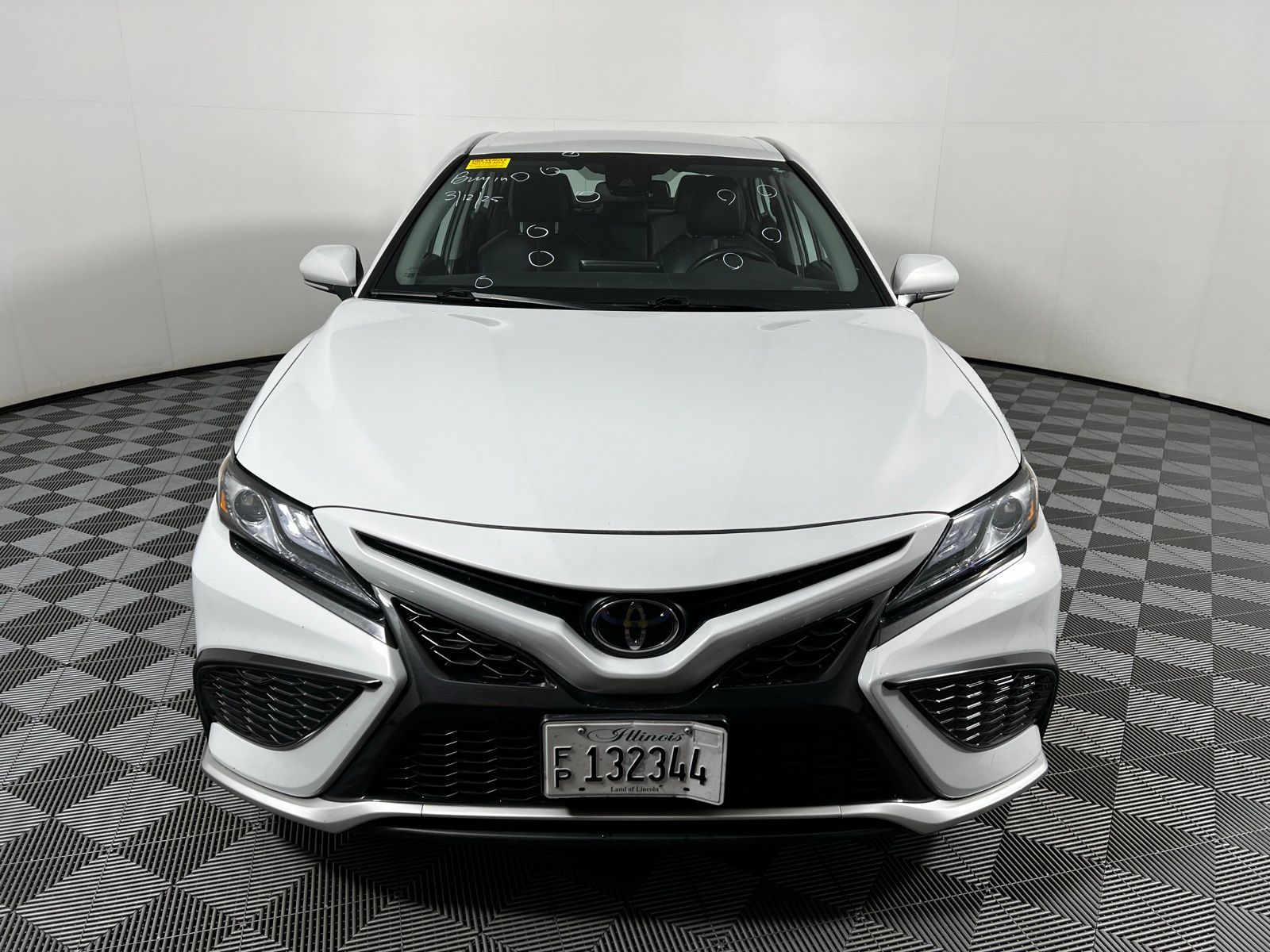 2023 Toyota Camry XSE 2