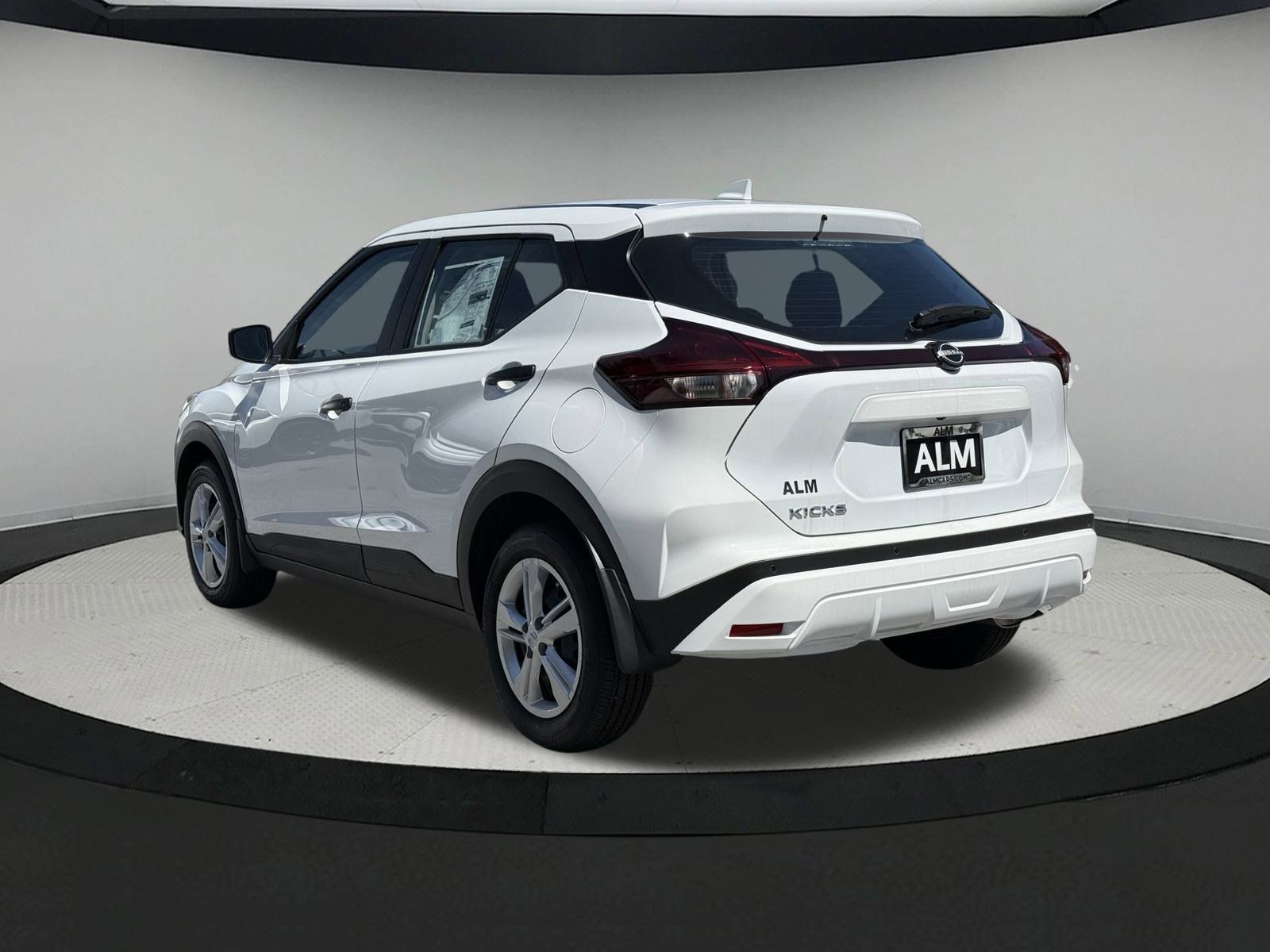 2025 Nissan Kicks Play S photo 21
