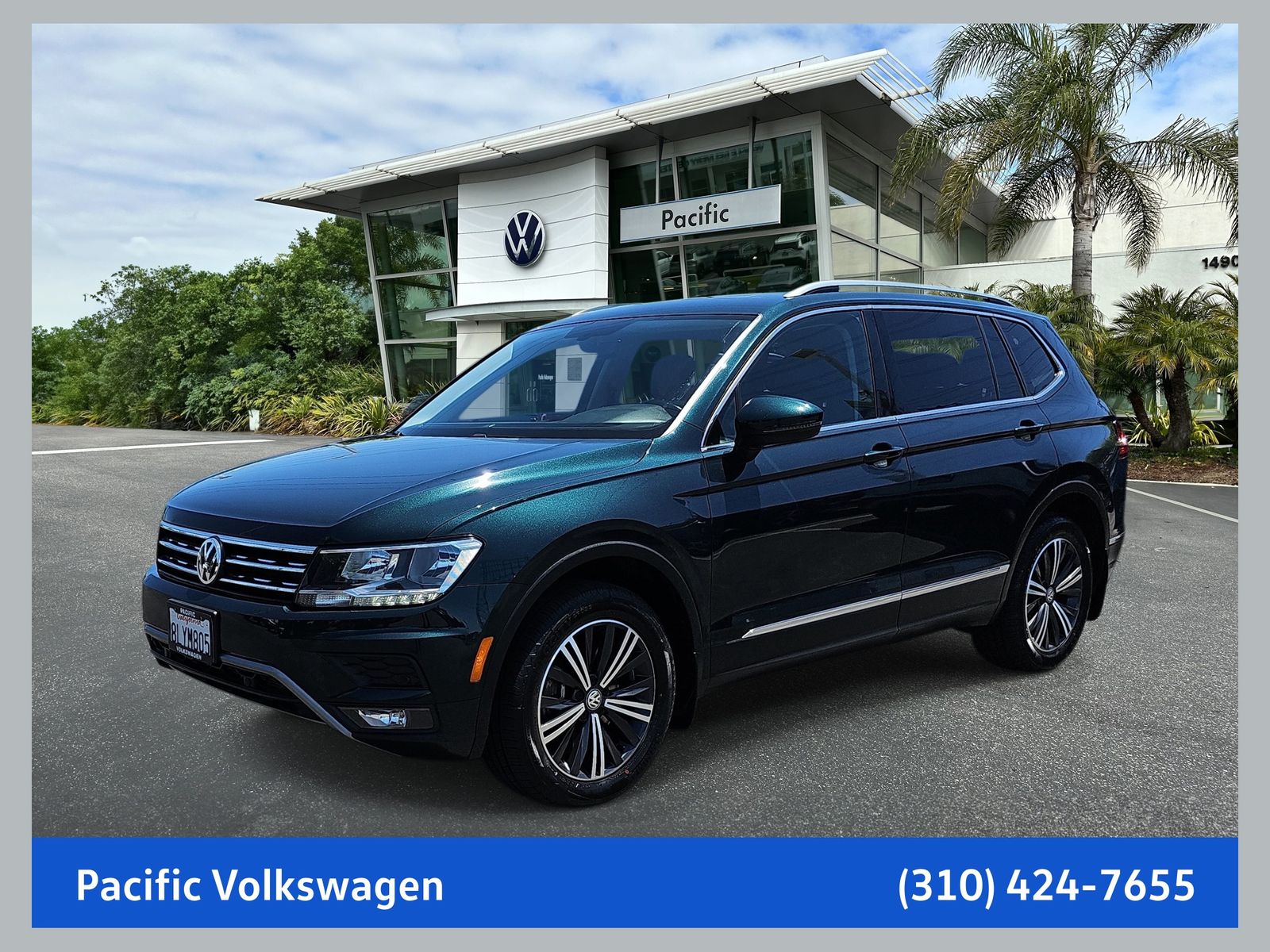 Dark Moss Green Metallic 2019 Volkswagen Tiguan SUV / Crossover Front-Wheel Drive 8-Speed Automatic