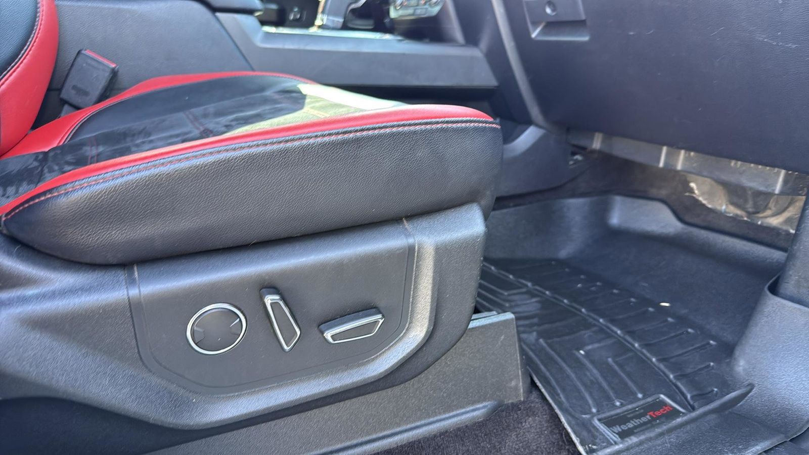 Used Car 2016 Ford F-150  Lariat For Sale Under $25,000 In Austin, Texas