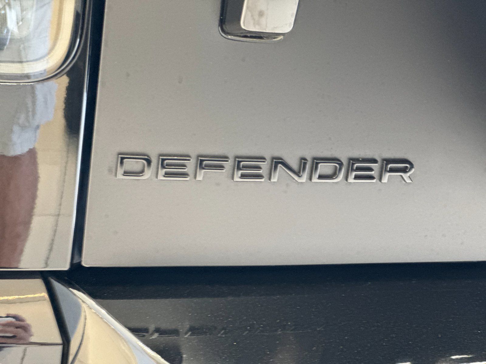 2026 Land Rover Defender 130 X — full photo 26 of 28