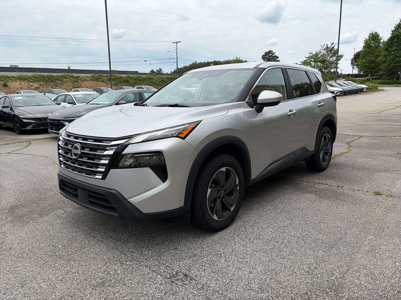 Used 2025 Silver Nissan SV image 2