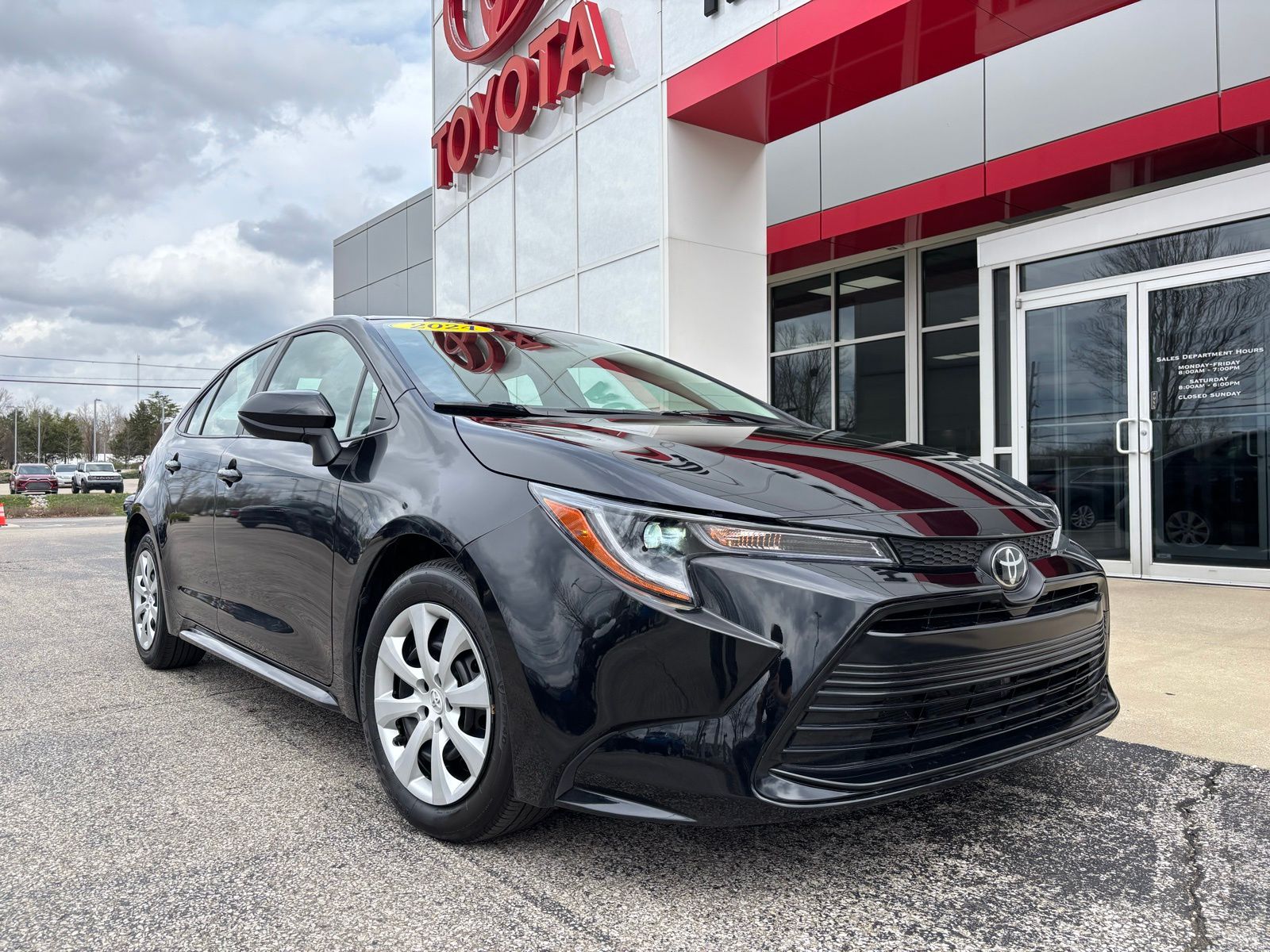 Black 2024 Toyota Corolla LE FWD Sedan Front-Wheel Drive Continuously Variable Transmission