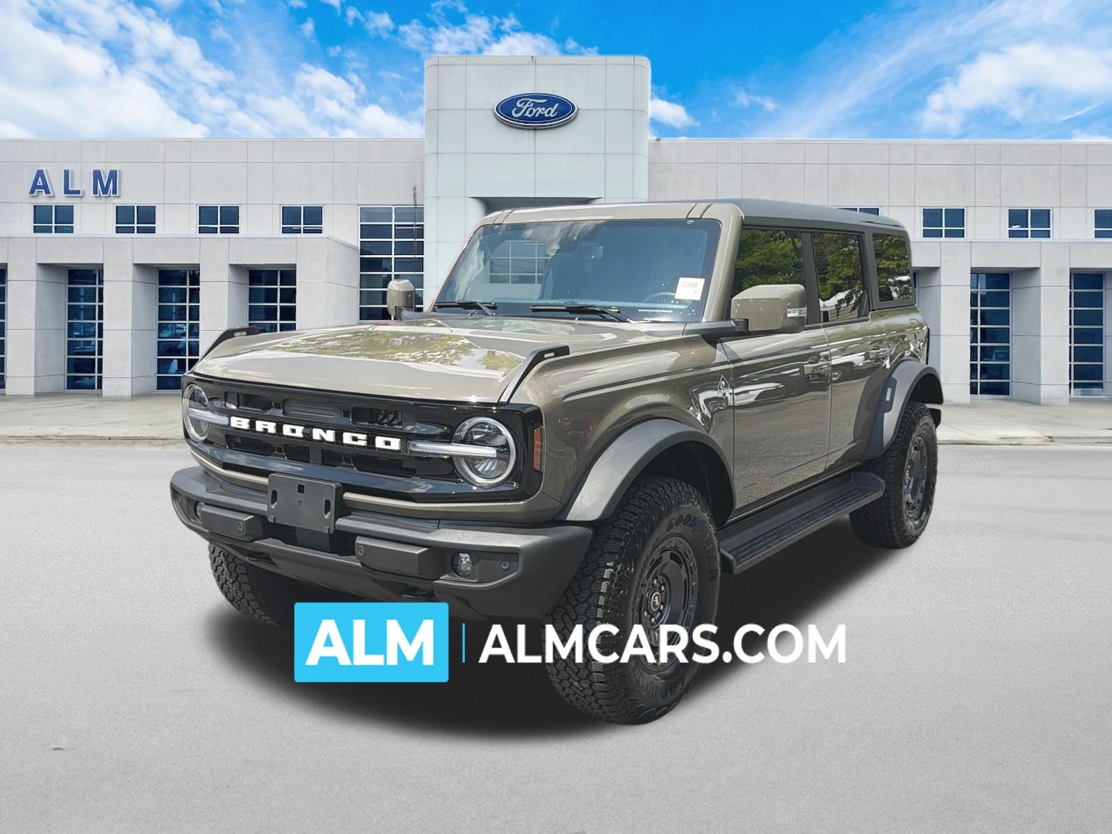 2025 Ford Bronco Outer Banks