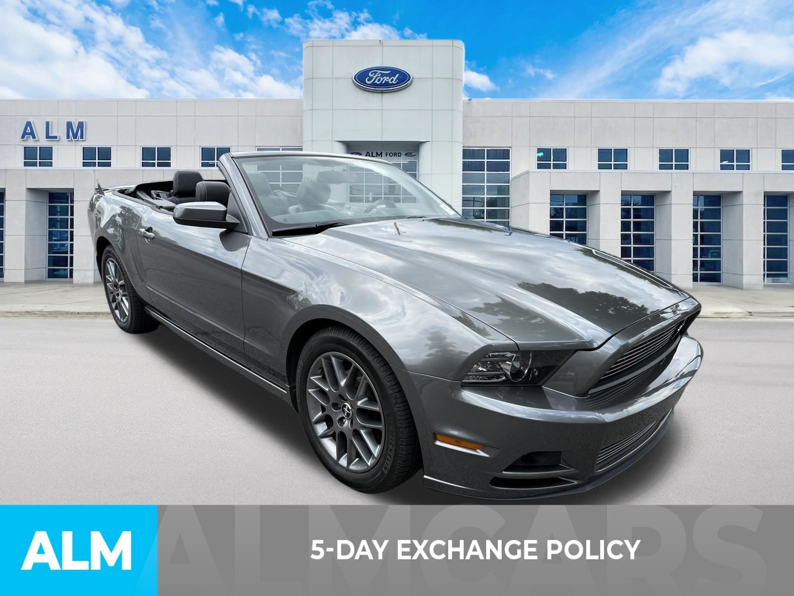Used 2014 Gray Ford V6 Premium image 3