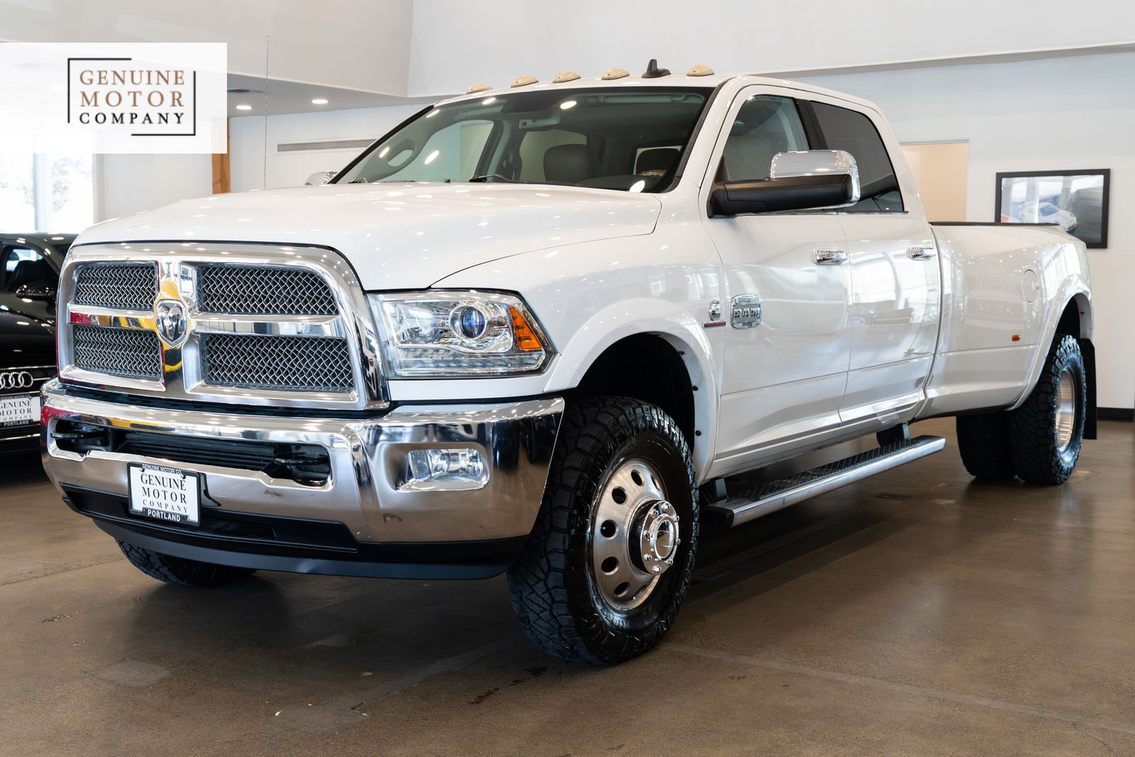 Bright White Clearcoat 2015 RAM 3500 Pickup Truck Four-Wheel Drive 6-Speed Automatic