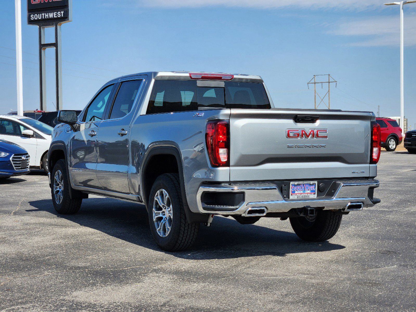 2025 GMC Sierra 1500 SLE 4