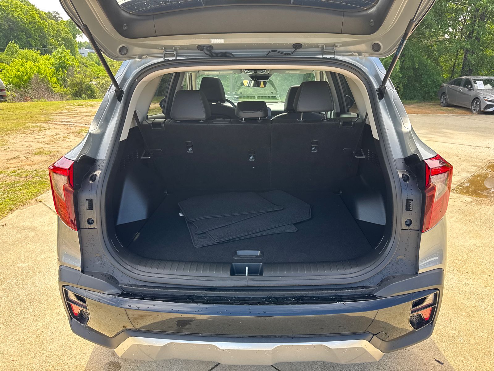 Used 2024 Steel Gray Kia EX image 18