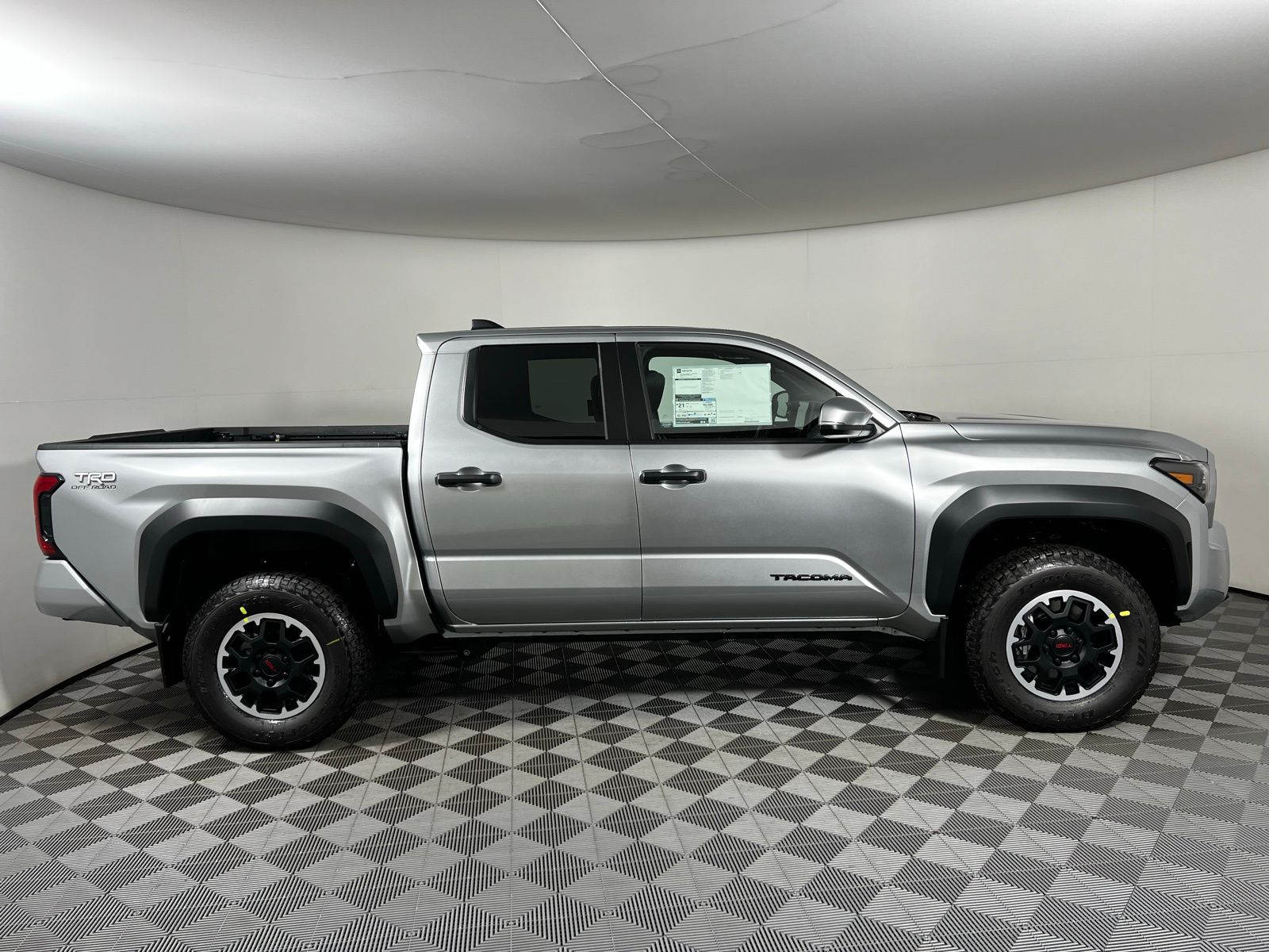 Thumbnail: 2025 Toyota Tacoma - 4