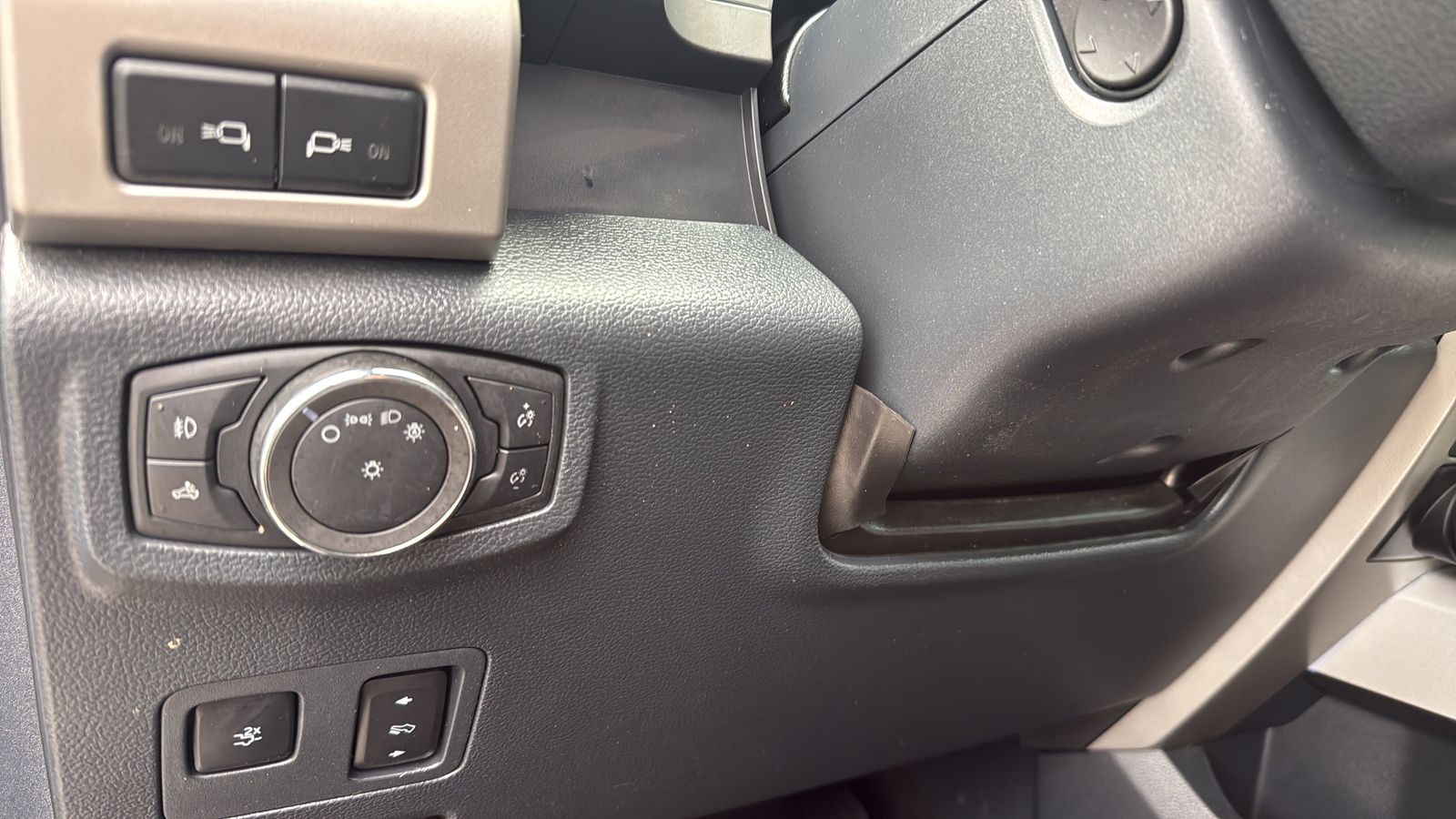 Used Car 2022 Ford F-350sd  Lariat For Sale Under $60,000 In Austin, Texas