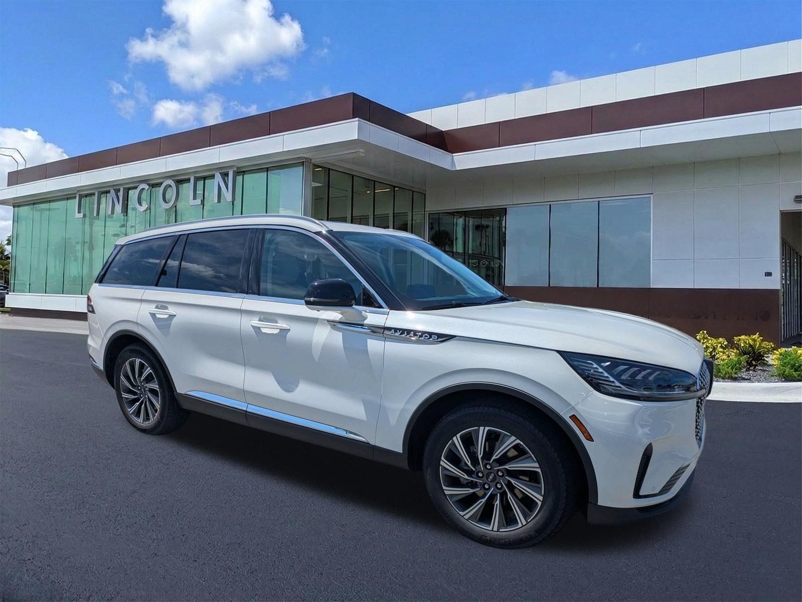 White Metallic 2026 Lincoln Aviator SUV / Crossover All-Wheel Drive Automatic