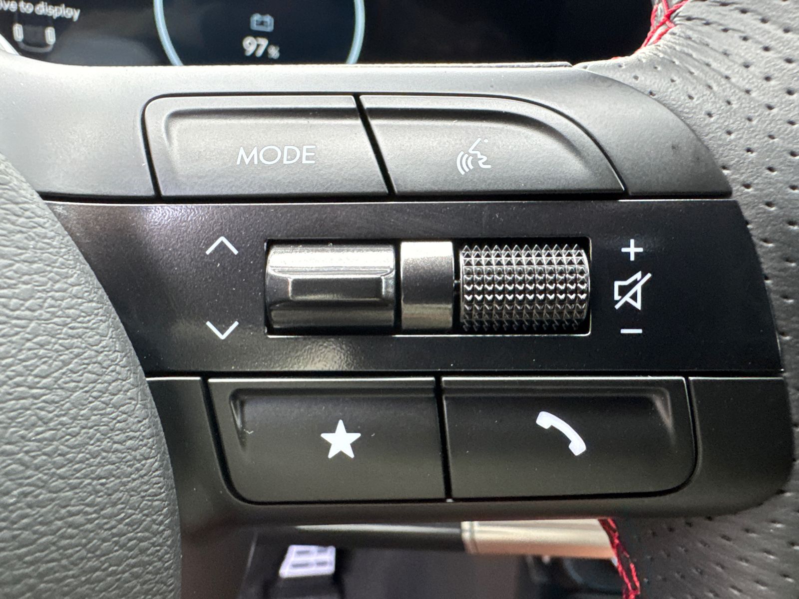 2025 Hyundai Tucson Hybrid N Line photo 22