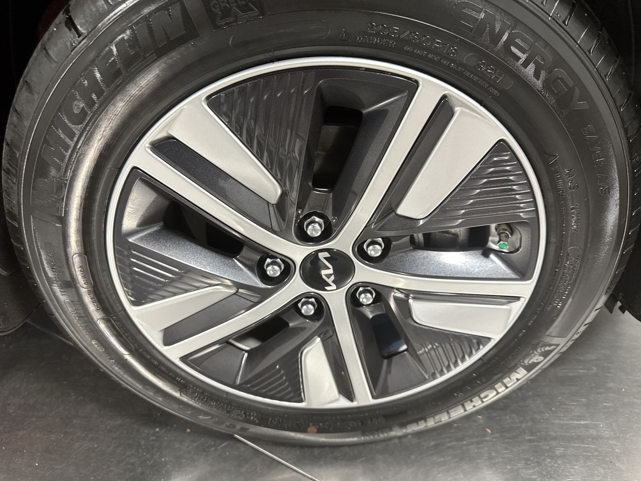 2022 Kia Niro LXS photo 14