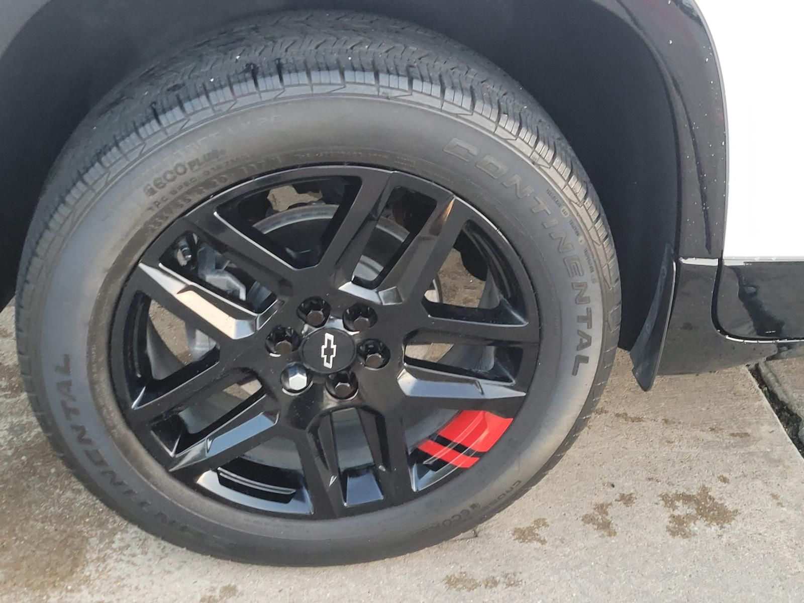 used 2023 Chevrolet Traverse car, priced at $35,990