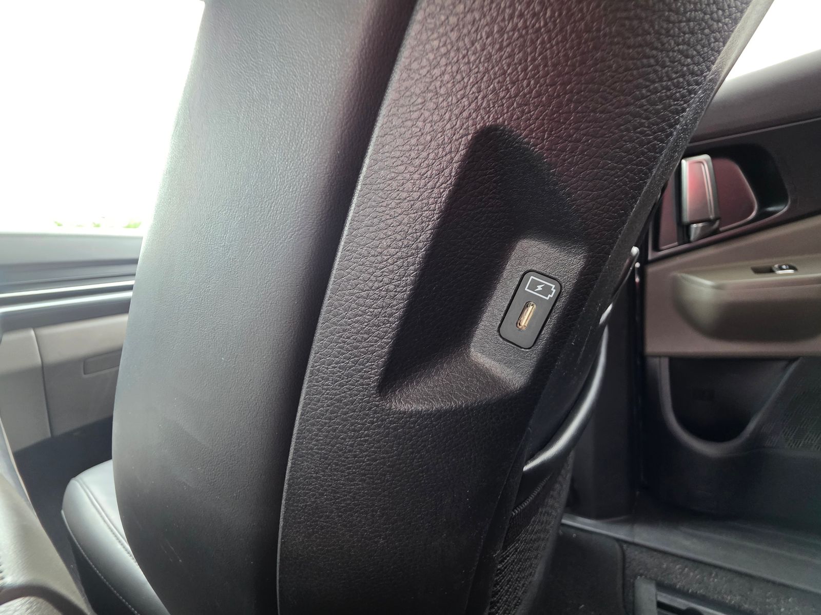 Used 2025 Blue Kia LXS image 13