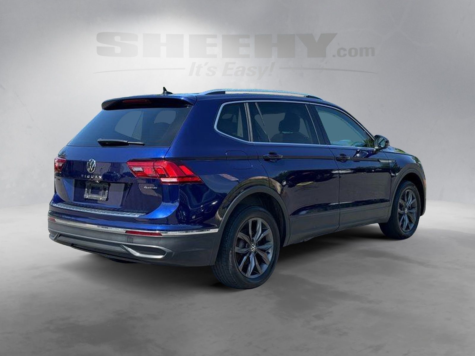 Used 2023 Blue Volkswagen 2.0T SE image 13