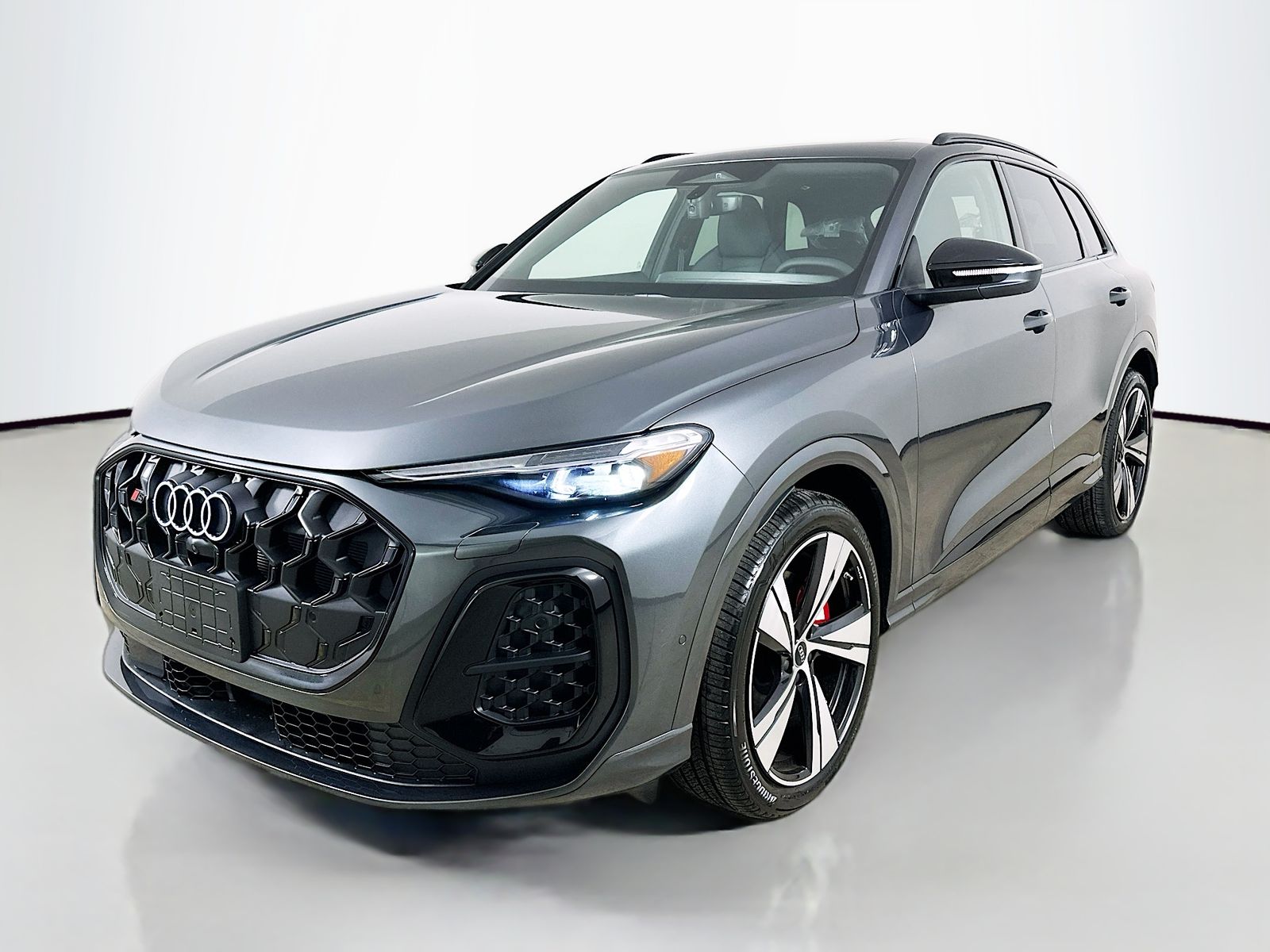 Daytona Gray Pearl Effect 2026 Audi SQ5 SUV / Crossover All-Wheel Drive 7-Speed Automatic