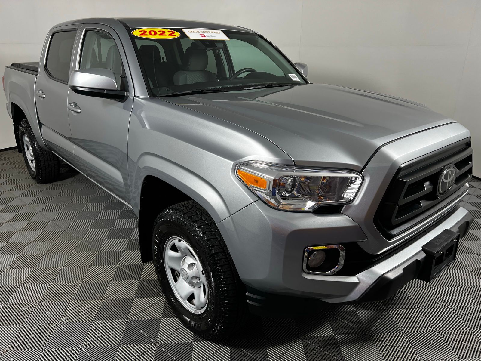 Thumbnail: 2022 Toyota Tacoma - 3