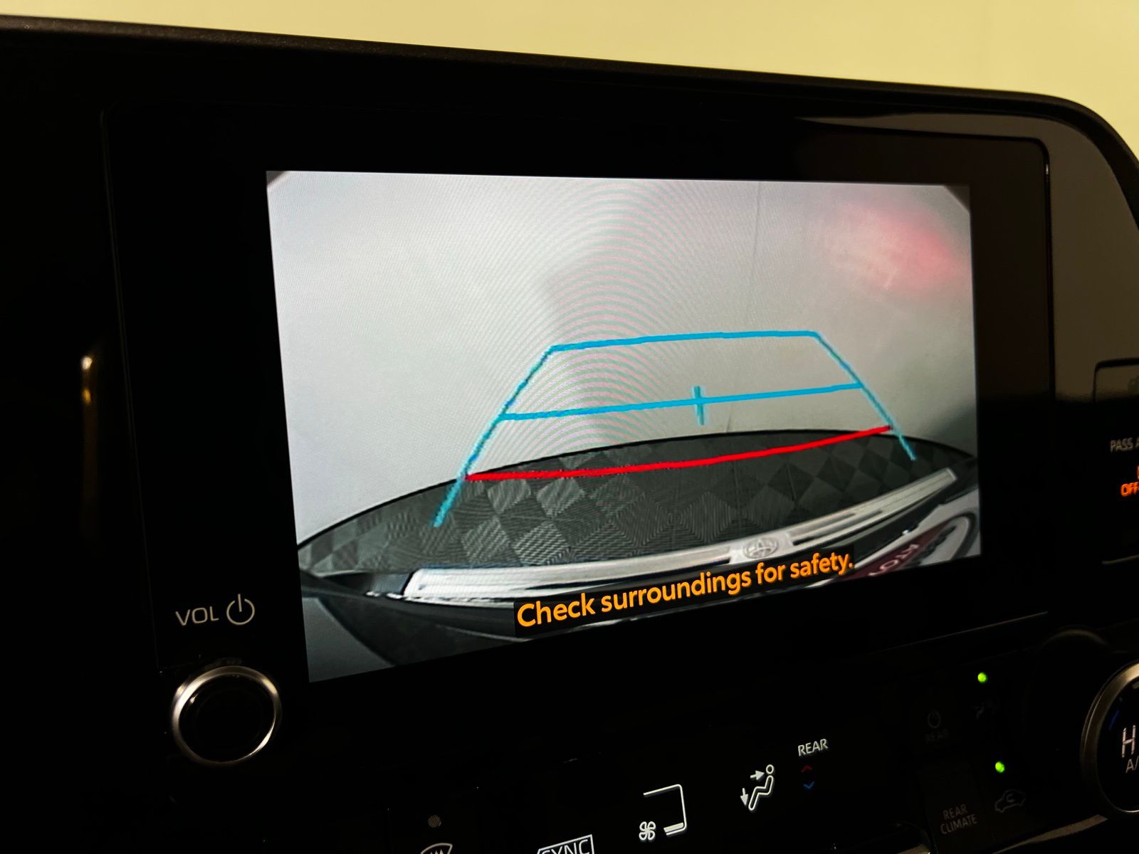 Thumbnail: 2023 Toyota Highlander - 19