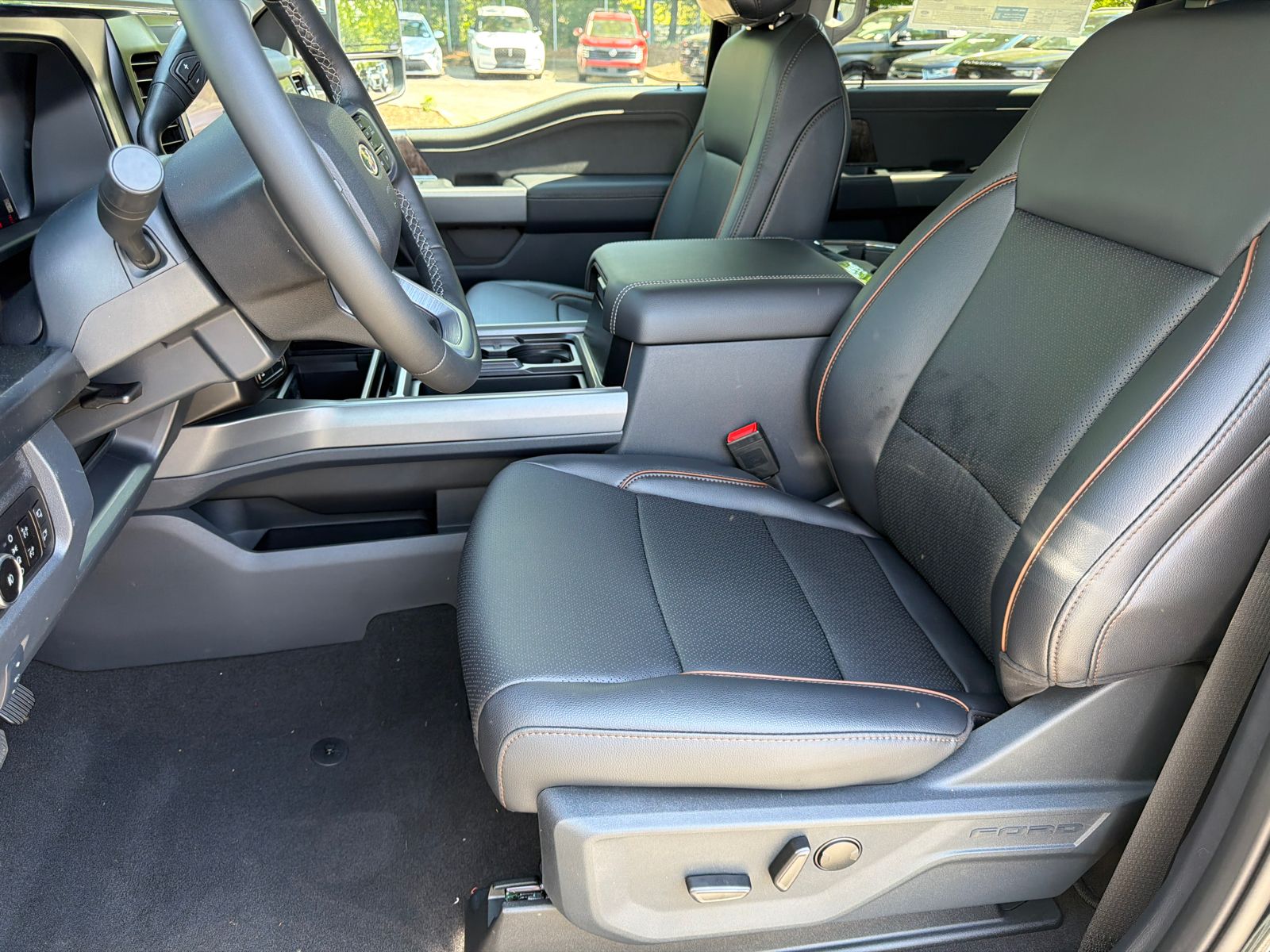 New 2026 Agate Black Metallic Ford F-350® Lariat® image 10