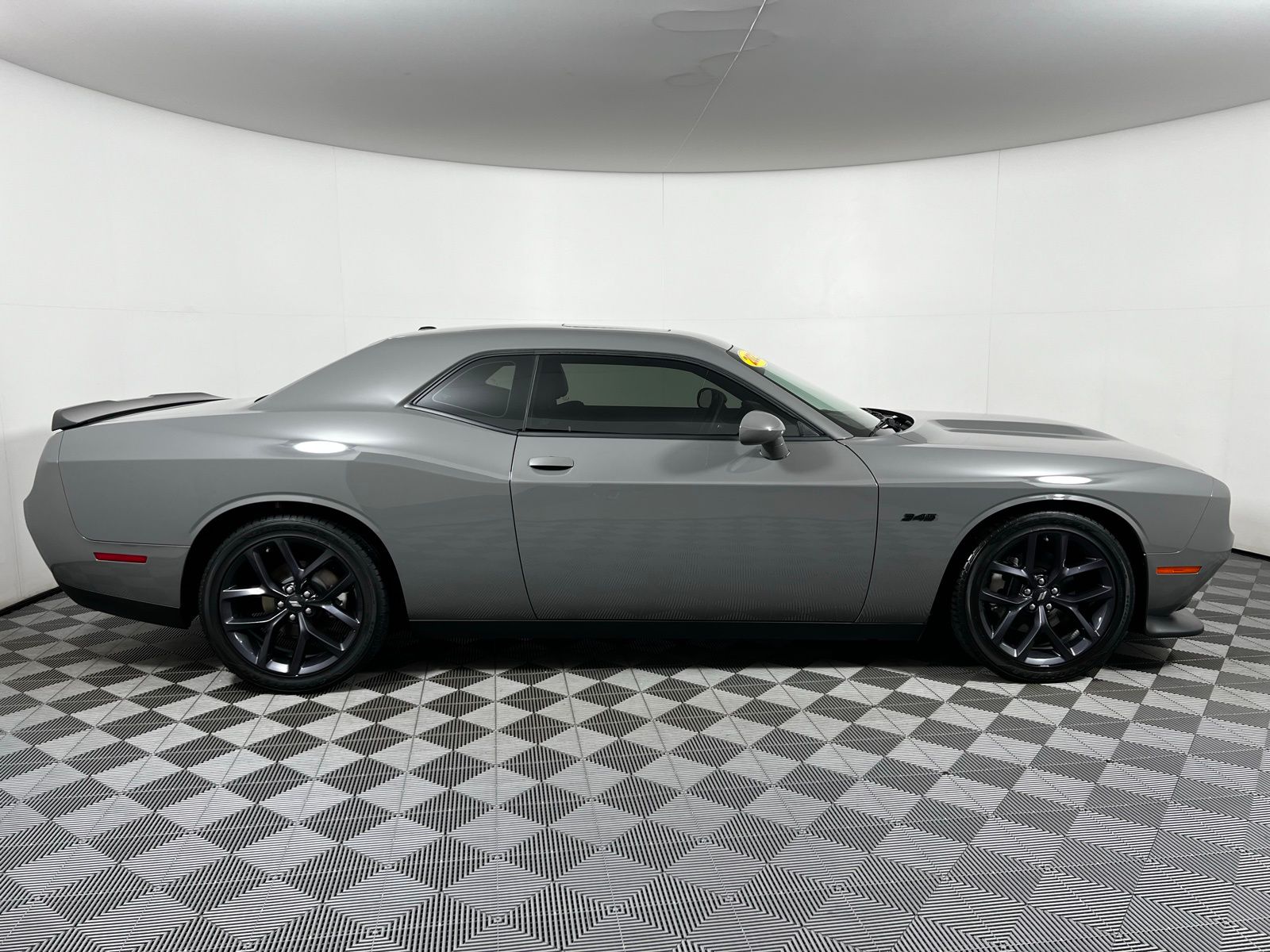 2023 Dodge Challenger R/T 11