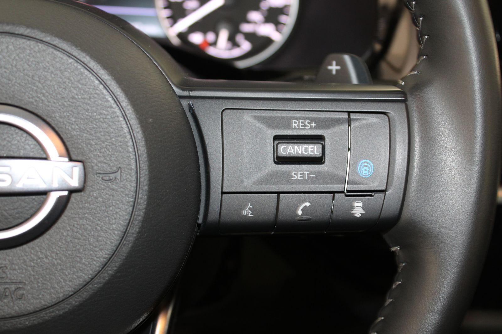 Used 2025 Blue Nissan SV image 30