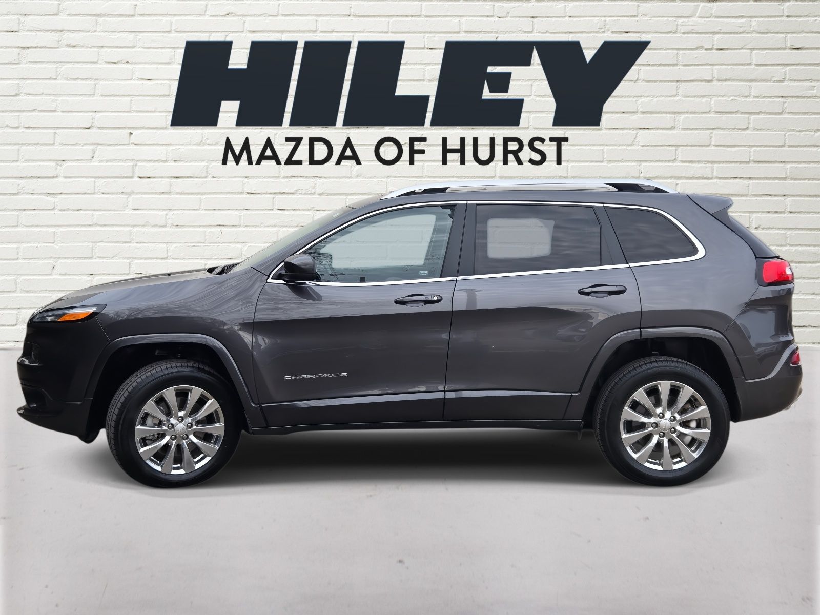 View vehicle photo 3