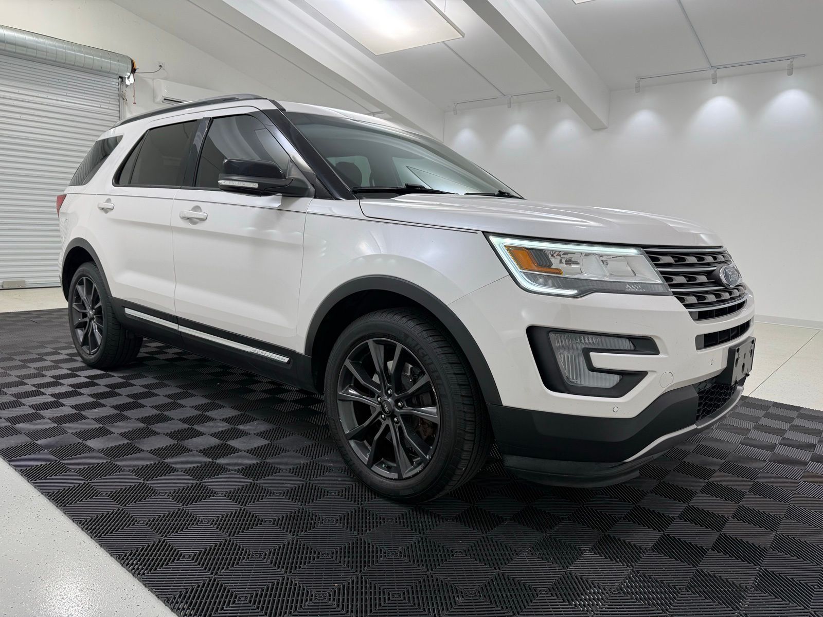 2017 Ford Explorer XLT AWD
