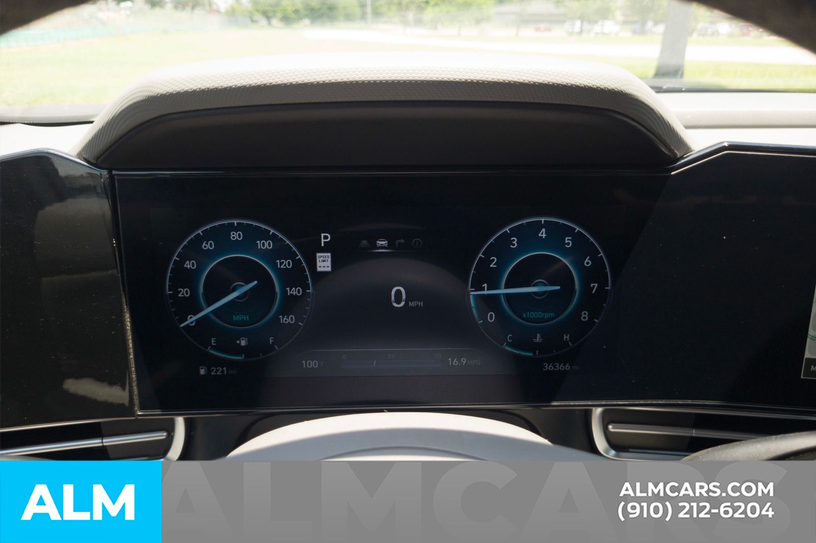 Used 2025 Fluid Metal Hyundai SEL Convenience image 33