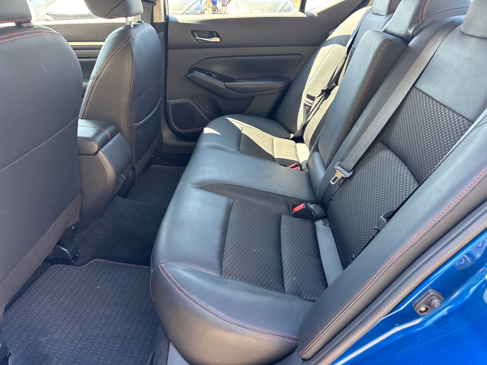 Used 2025 Blue Nissan 2.5 SR image 20