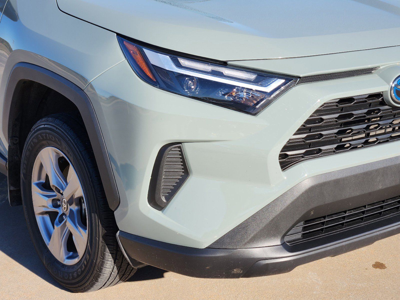 2022 Toyota RAV4 Hybrid XLE 7